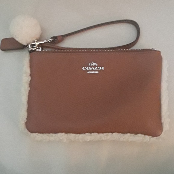 Coach Handbags - 🤎Final price Coach wristlet ❗️